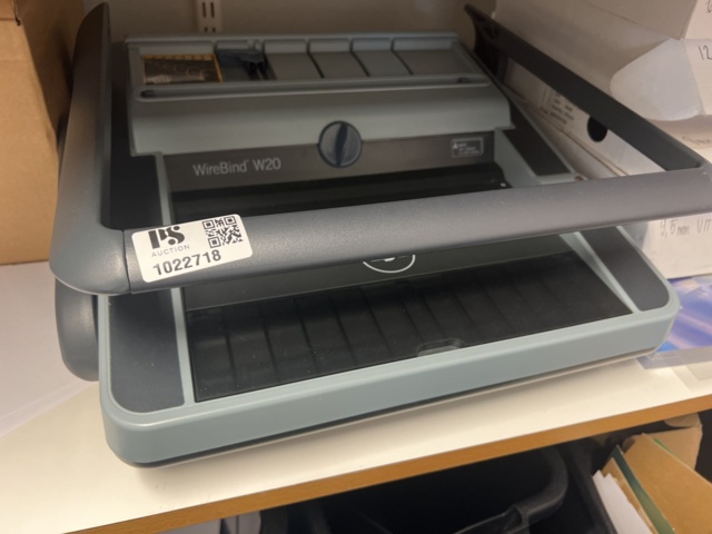 1022718-3 Various office supplies