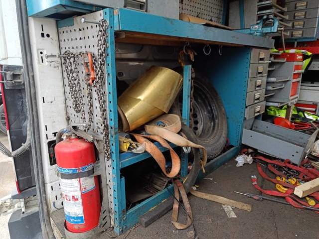 929157-66 Ford Transit 350 2.2 TDCi AWD -2015 *UPDATED*