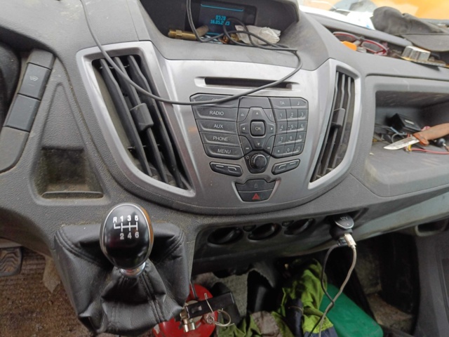 929157-84 Ford Transit 350 2.2 TDCi AWD -2015 *UPDATED*