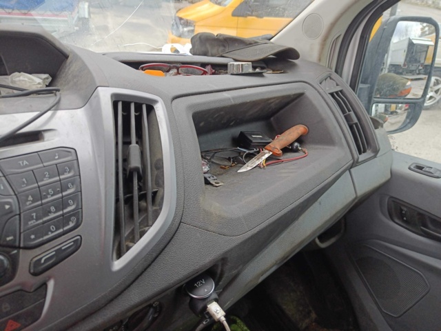 929157-85 Ford Transit 350 2.2 TDCi AWD -2015 *UPDATED*