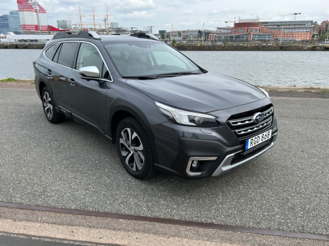 704142-9 Subaru Outback 2.5 4WD XFuel - 2022