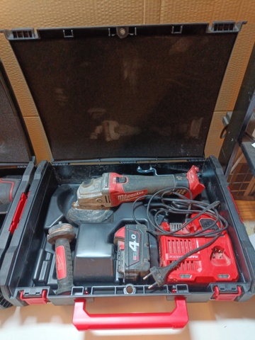 929159-2 Jigsaw & Angle Grinder Milwaukee