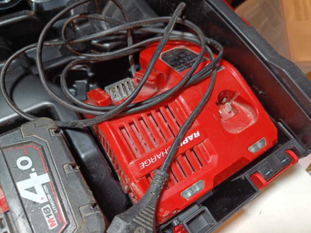 929159-7 Jigsaw & Angle Grinder Milwaukee