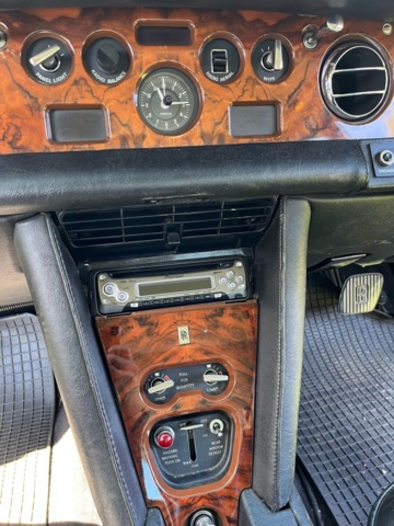 1028204-16 Rolls-Royce Silver Shadow 4-door 6.8 V8 - 1975