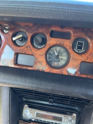 1028204-21 Rolls-Royce Silver Shadow 4-door 6.8 V8 - 1975