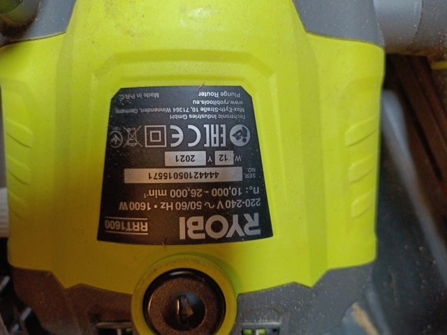 929168-7 Overhand router Ryobi RRT1600