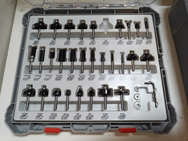 929168-9 Overhand router Ryobi RRT1600