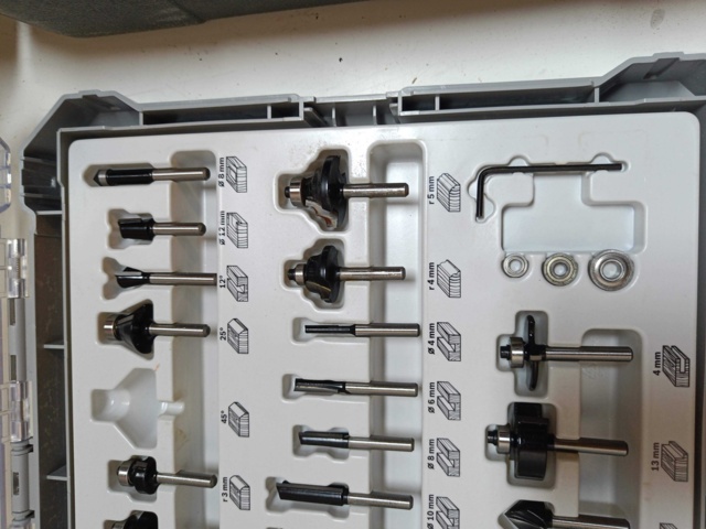 929168-12 Overhand router Ryobi RRT1600