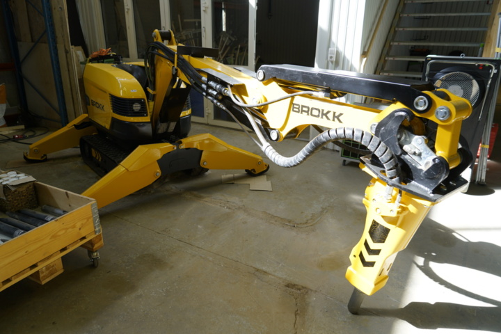 1032274-3 Demolition robot Brokk 170, 2019 incl. Concrete cutting