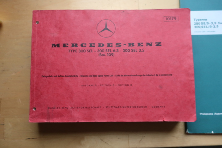 1032296-93 Mercedes-Benz 300 SEL 3.5 - 1971