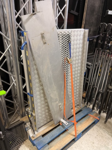 1012988-3 Kvistberga 2-part ramp for Renault Master (fits more)