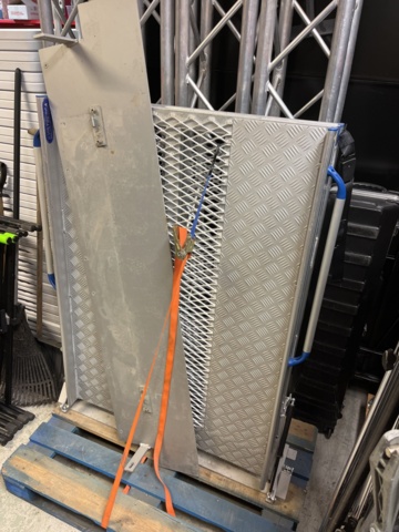 1012988-4 Kvistberga 2-part ramp for Renault Master (fits more)