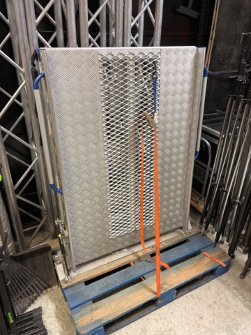 1012988-5 Kvistberga 2-part ramp for Renault Master (fits more)