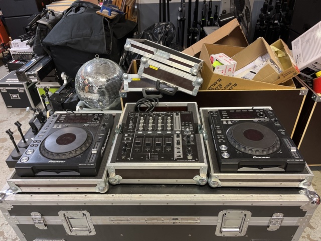 1012991-1 Pioneer DJ Bench Black with Transport Case