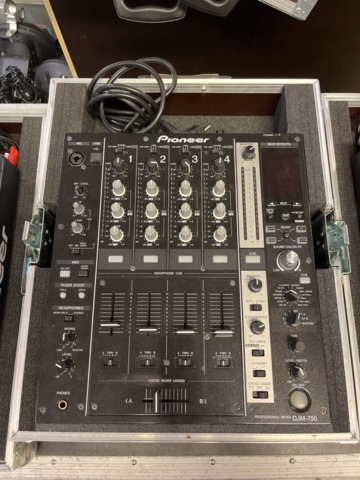 1012991-5 Pioneer DJ Bench Black with Transport Case