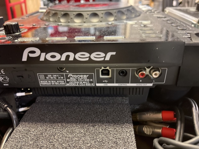 1012991-7 Pioneer DJ Bench Black with Transport Case