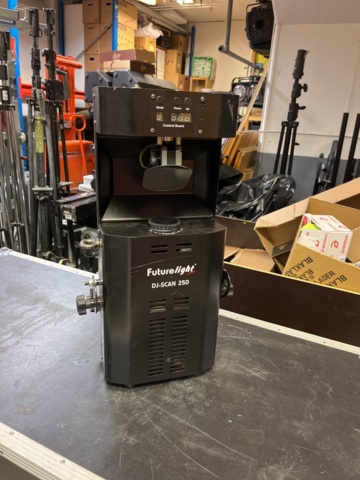 1013004-1 2 light scanners Futurelight DJ-Scan 250