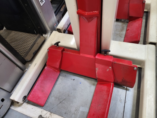 1032414-15 4 Stertil Koni ST 1075 - mobile lifting stands for heavy vehicles. Lifting capacity: 7,500 kg / pc