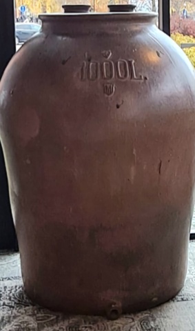 1032377-2 Urn 1000 litres