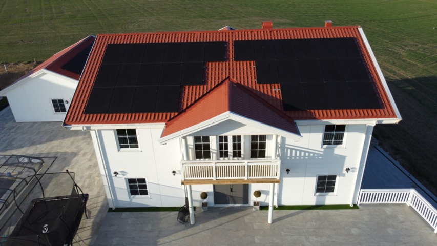1032521-2 Solar cell package metal roof - Complete villa package 15kW On Grid, 38 panels and inverter