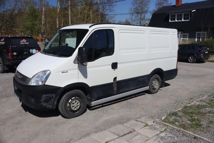 1032543-1 Iveco Daily 29L12 Van 2.3 HPI - 2010