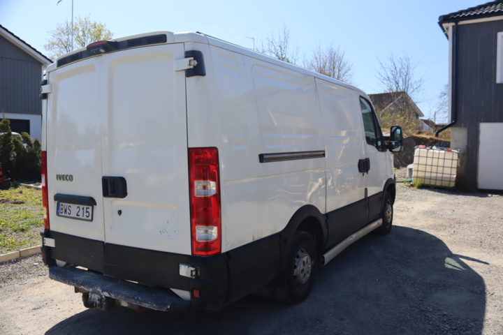 1032543-5 Iveco Daily 29L12 Van 2.3 HPI - 2010