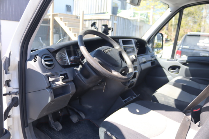 1032543-14 Iveco Daily 29L12 Van 2.3 HPI - 2010