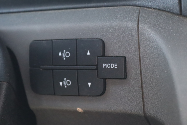 1032543-23 Iveco Daily 29L12 Van 2.3 HPI - 2010