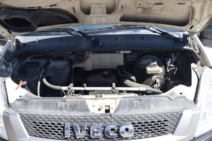 1032543-37 Iveco Daily 29L12 Van 2.3 HPI - 2010