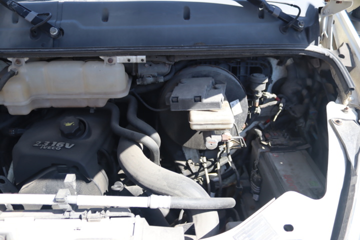 1032543-39 Iveco Daily 29L12 Van 2.3 HPI - 2010