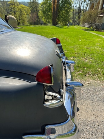 998562-18 Cadillac DeVille Sixty-Two Sedan 5.4 V8 - 1950