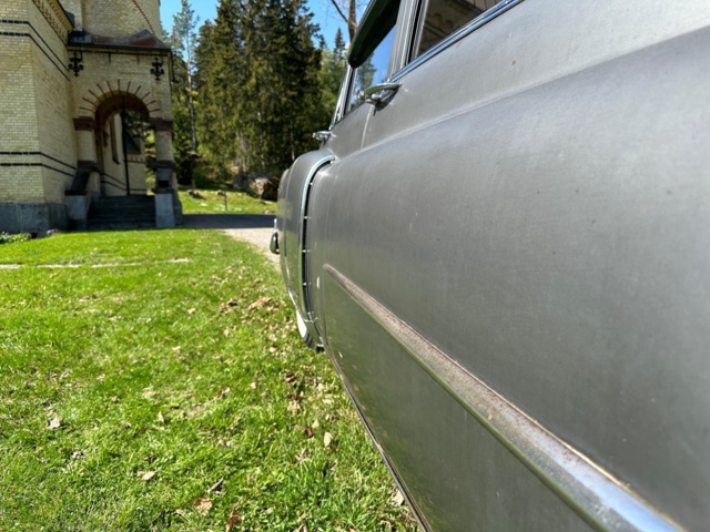 998562-19 Cadillac DeVille Sixty-Two Sedan 5.4 V8 - 1950