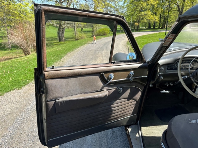 998562-21 Cadillac DeVille Sixty-Two Sedan 5.4 V8 - 1950