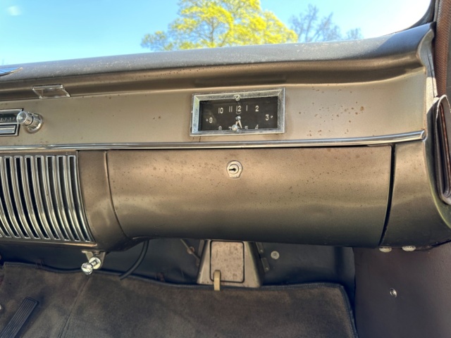 998562-26 Cadillac DeVille Sixty-Two Sedan 5.4 V8 - 1950