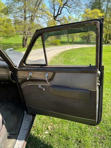 998562-28 Cadillac DeVille Sixty-Two Sedan 5.4 V8 - 1950