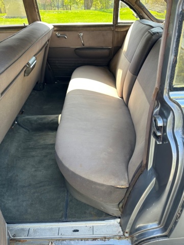 998562-31 Cadillac DeVille Sixty-Two Sedan 5.4 V8 - 1950