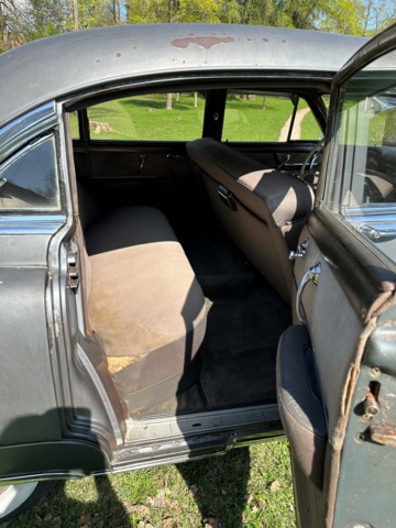 998562-33 Cadillac DeVille Sixty-Two Sedan 5.4 V8 - 1950