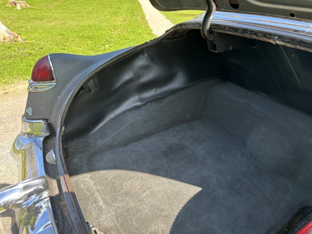 998562-45 Cadillac DeVille Sixty-Two Sedan 5.4 V8 - 1950