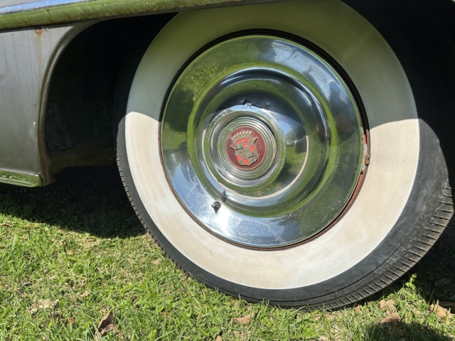 998562-46 Cadillac DeVille Sixty-Two Sedan 5.4 V8 - 1950