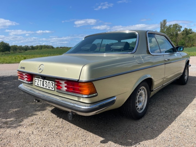 1032570-5 Mercedes-Benz 280 CE - 1977