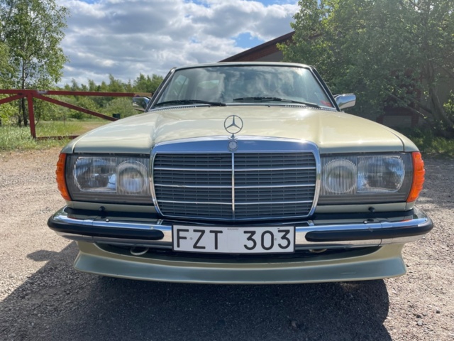 1032570-8 Mercedes-Benz 280 CE - 1977