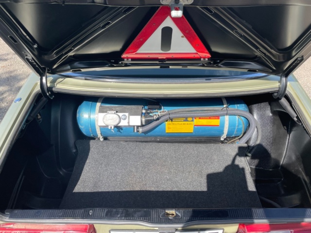 1032570-16 Mercedes-Benz 280 CE - 1977