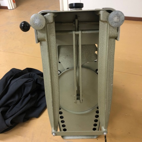 1032577-8 Aldis Epivisor vanha diaprojektori