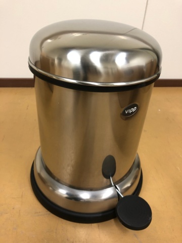 1032585-2 Vipp 14 roska-astia (käyttämätön)