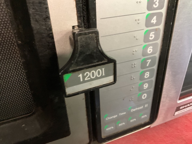 1002018-5 Restaurant microwave