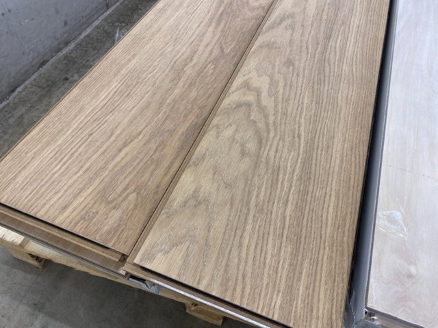 1024581-3 Parquet floor Oak approx. 40m2