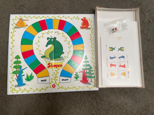 1032811-6 Board game random 280 pieces