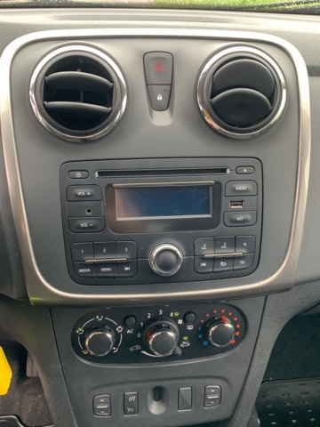 1032897-15 Dacia Logan MCV 0.9 TCe - 2015