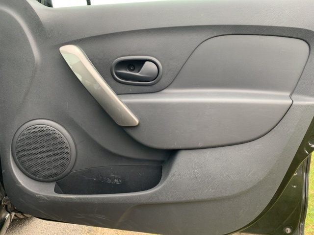 1032897-18 Dacia Logan MCV 0.9 TCe - 2015