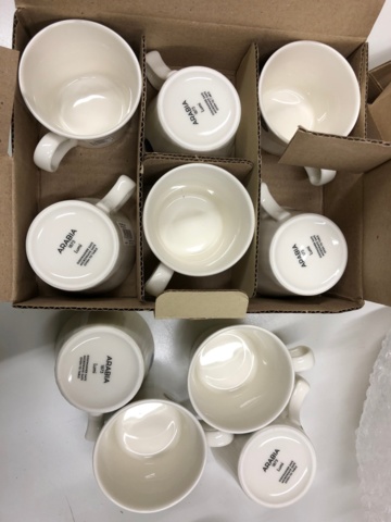 1032579-4 Arabia Lumi käyttämätön 10 hengen kahviastiasto